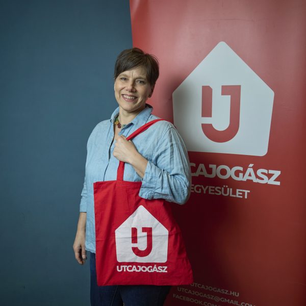 Kálmán Emese kommunikációs koordinátor